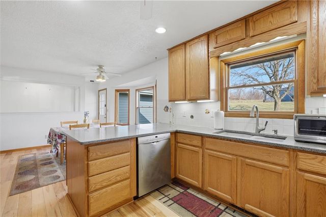 15806 NE 176th Street, Holt, MO 64048