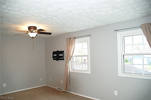 8867 Holly Lane, Olmsted Falls, OH 44138