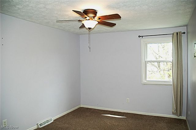 8867 Holly Lane, Olmsted Falls, OH 44138