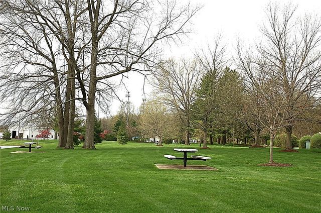 8867 Holly Lane, Olmsted Falls, OH 44138