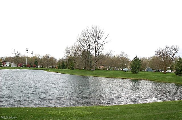 8867 Holly Lane, Olmsted Falls, OH 44138