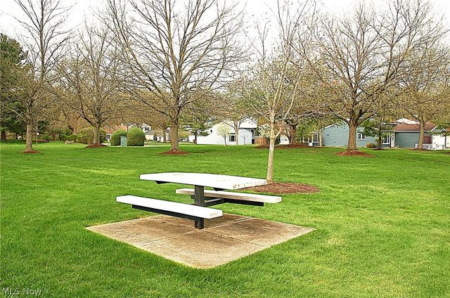 8867 Holly Lane, Olmsted Falls, OH 44138
