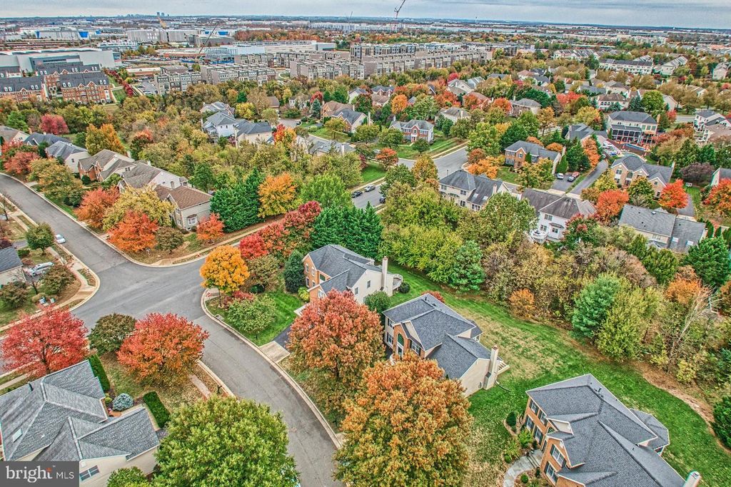 21581 KOUROS CT, Ashburn, VA 20147