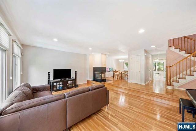 74 Lakeview Drive, Old Tappan, NJ 07675