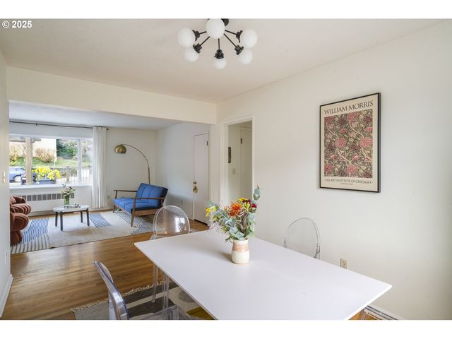 2355 Sw CEDAR St 9, Portland, OR 97205