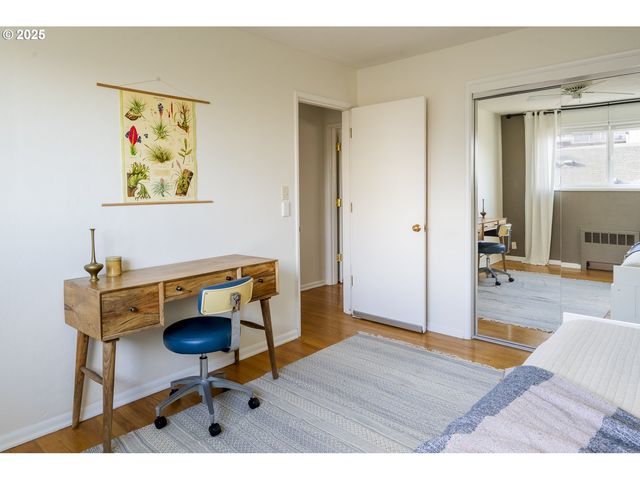 2355 Sw CEDAR St 9, Portland, OR 97205