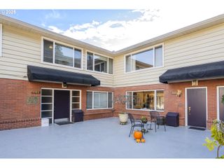 2355 Sw CEDAR St 9, Portland, OR 97205