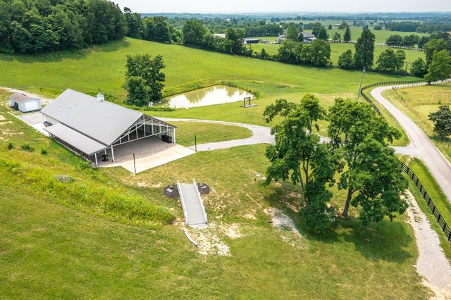 54 Burdette Knob Road, Lancaster, KY 40444