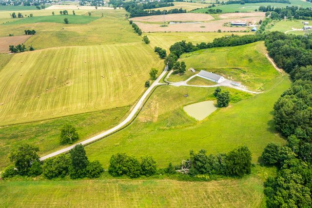 54 Burdette Knob Road, Lancaster, KY 40444