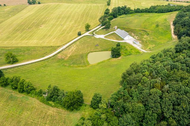 54 Burdette Knob Road, Lancaster, KY 40444