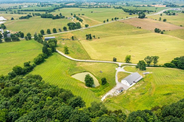 54 Burdette Knob Road, Lancaster, KY 40444