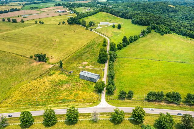 54 Burdette Knob Road, Lancaster, KY 40444