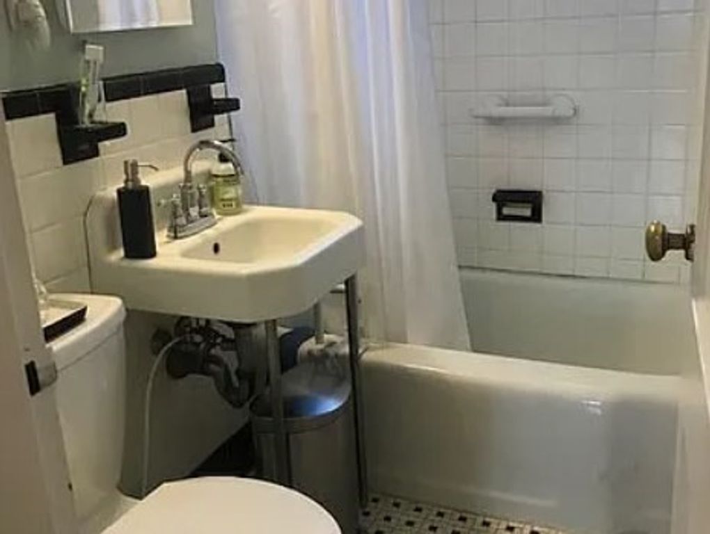 42 Dean 4, Brookline, MA 02445