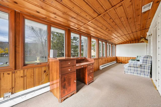 25 Teneyck Avenue, Greenwood Lake, NY 10925