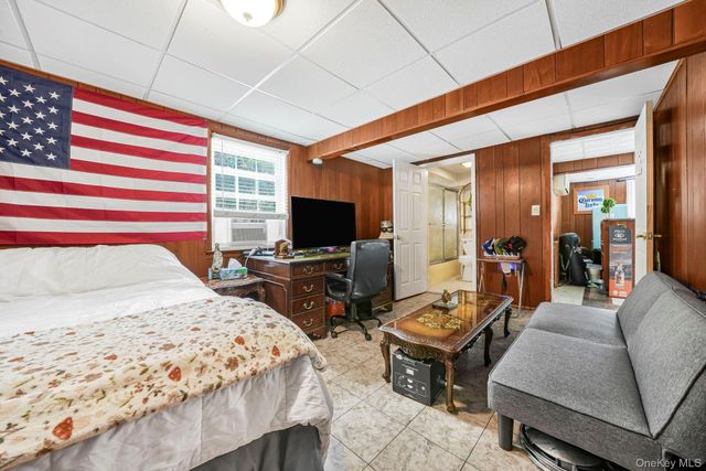 25 Teneyck Avenue, Greenwood Lake, NY 10925