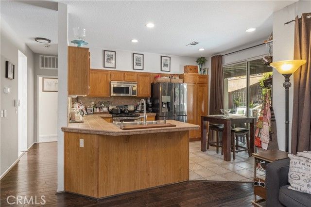 23 Red Coat Place, Irvine, CA 92602