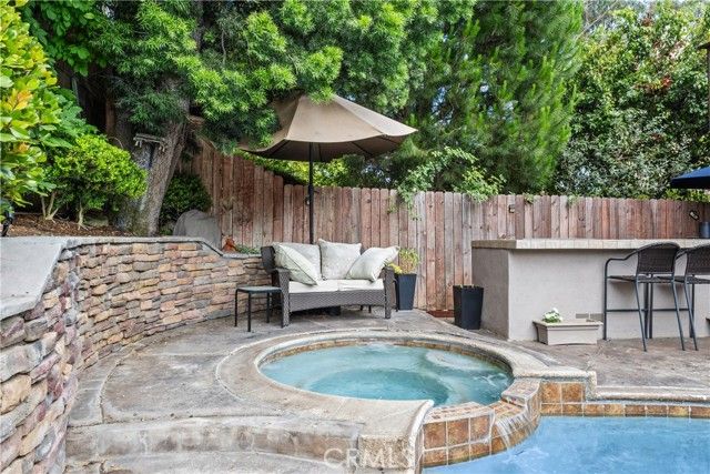 23 Red Coat Place, Irvine, CA 92602