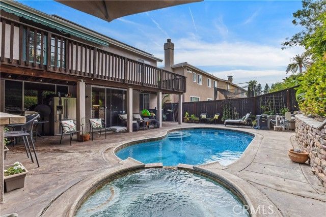 23 Red Coat Place, Irvine, CA 92602