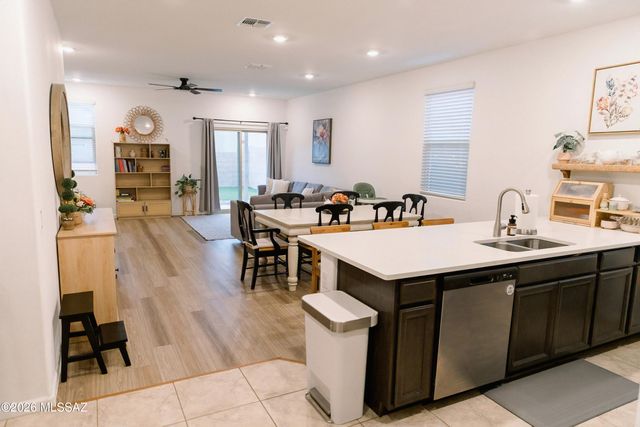 7148 W Inkwood Lane, Tucson, AZ 85757