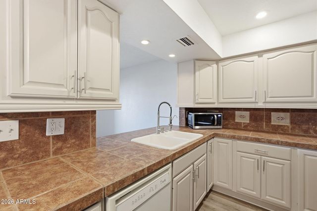 5902 N GRANITE REEF Road, Scottsdale, AZ 85250