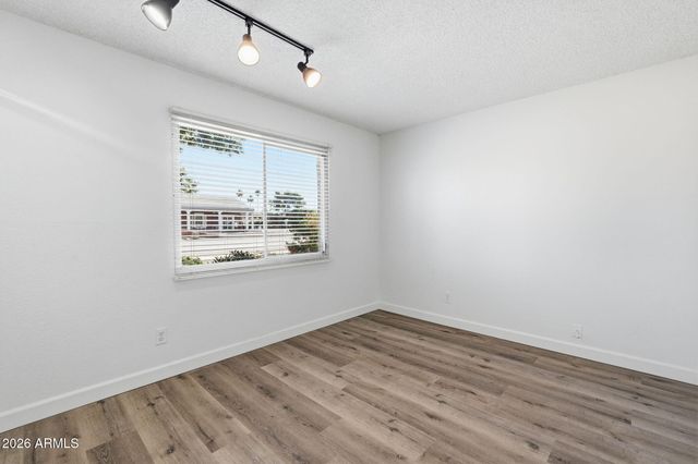 5902 N GRANITE REEF Road, Scottsdale, AZ 85250