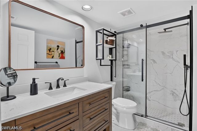909 Augusta BLVD 7, Naples, FL 34113