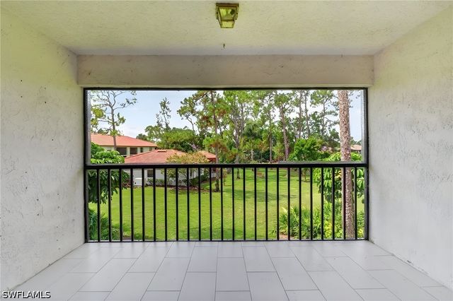 909 Augusta BLVD 7, Naples, FL 34113