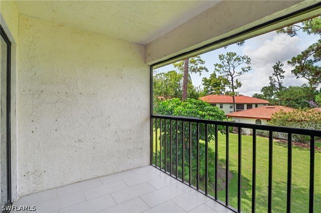 909 Augusta BLVD 7, Naples, FL 34113