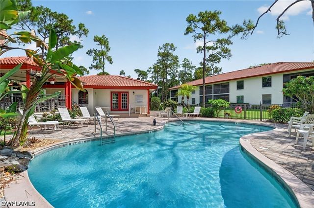 909 Augusta BLVD 7, Naples, FL 34113