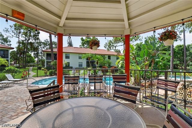 909 Augusta BLVD 7, Naples, FL 34113