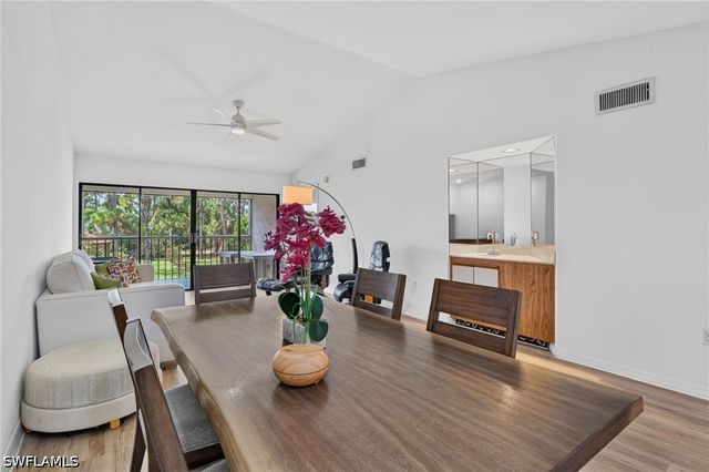 909 Augusta BLVD 7, Naples, FL 34113