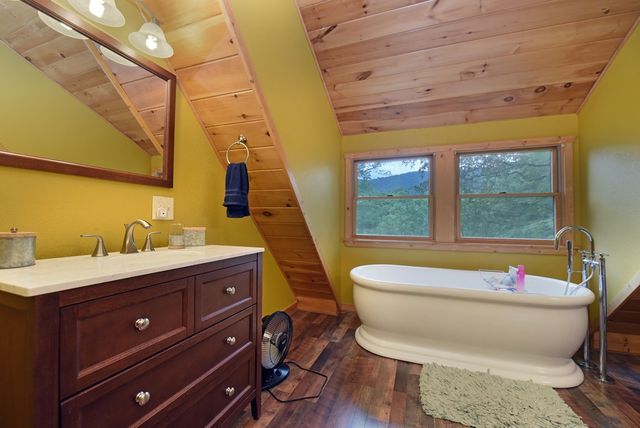 1335 Willard Mountain Road, Blue Ridge, GA 30513