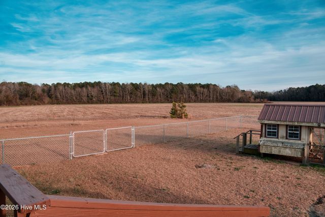 400 Whitehouse Fork Road, Swansboro, NC 28584