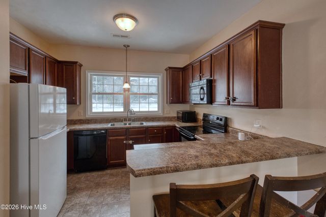 400 Whitehouse Fork Road, Swansboro, NC 28584