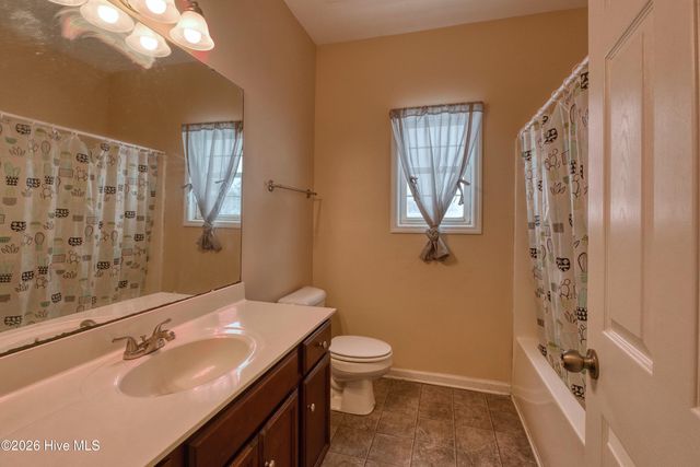 400 Whitehouse Fork Road, Swansboro, NC 28584