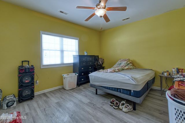 400 Whitehouse Fork Road, Swansboro, NC 28584