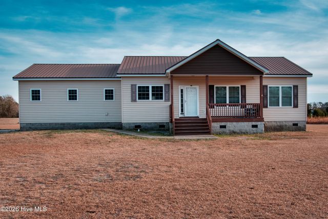 400 Whitehouse Fork Road, Swansboro, NC 28584
