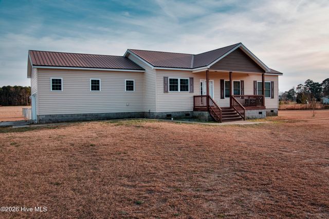 400 Whitehouse Fork Road, Swansboro, NC 28584