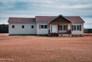 400 Whitehouse Fork Road, Swansboro, NC 28584