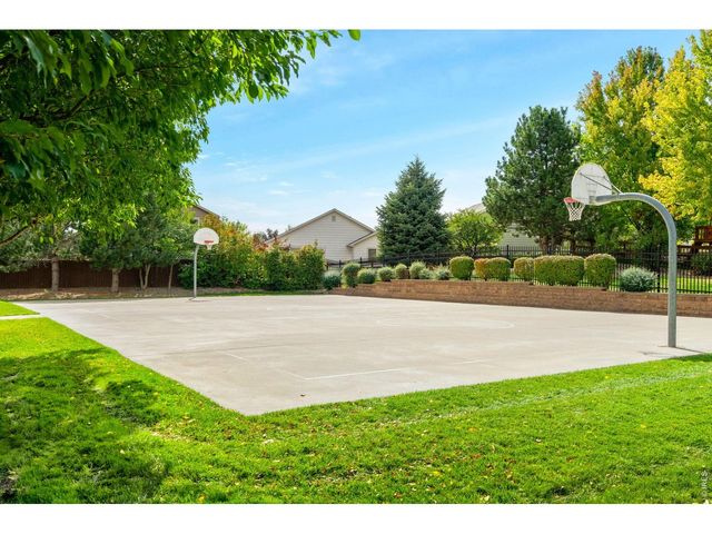 608 Peyton Dr, Fort Collins, CO 80525