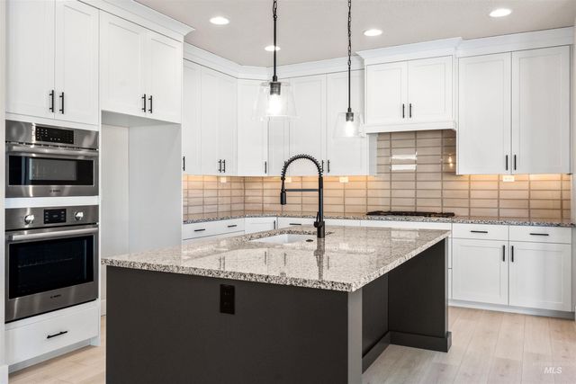 8161 Fountain Brook, Middleton, ID 83644