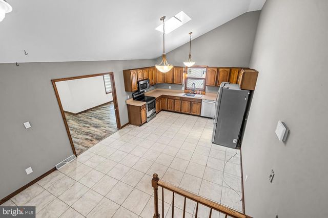 21 HART LN, Sewell, NJ 08080