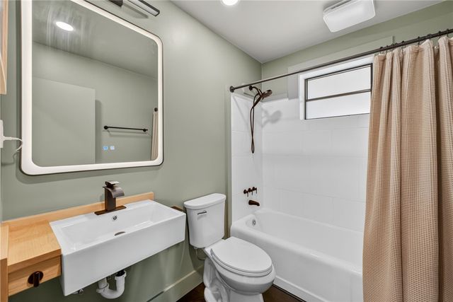 21 Haynes Street, Piedmont, SC 29673