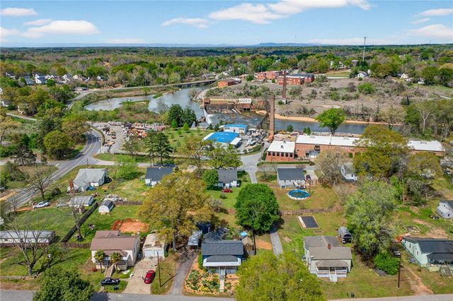 21 Haynes Street, Piedmont, SC 29673