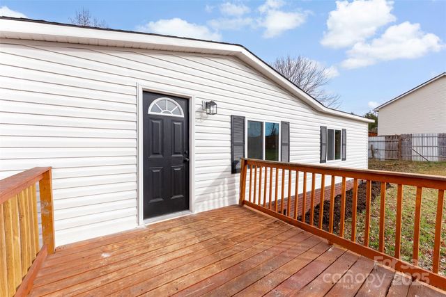 226 Muldoon Lane, Clover, SC 29710