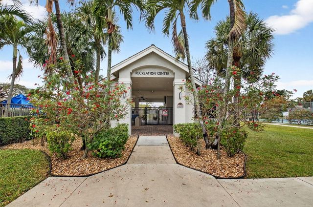 10036 Lexington Estates Boulevard, Boca Raton, FL 33428