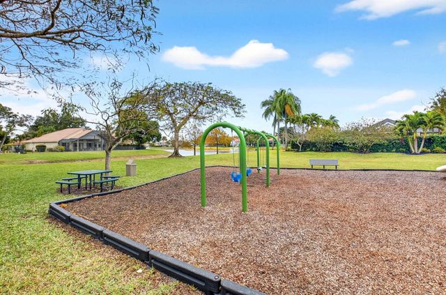 10036 Lexington Estates Boulevard, Boca Raton, FL 33428