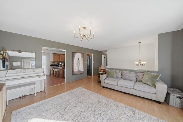 1830 MARIGOLD Lane, Hanover Park, IL 60133