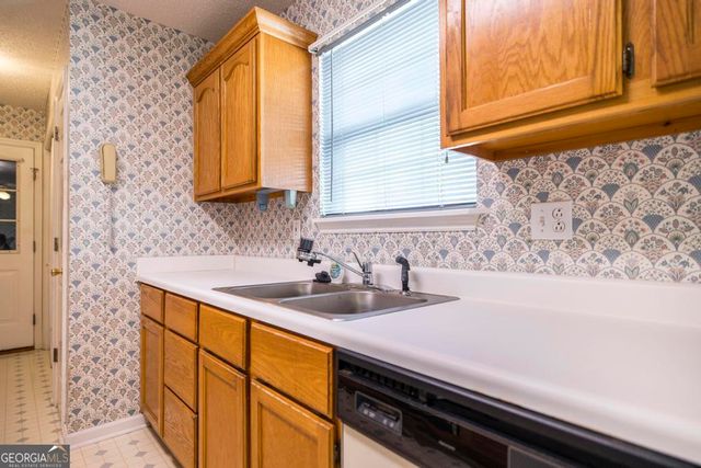 1560 Sweetwater Drive, Warner Robins, GA 31088