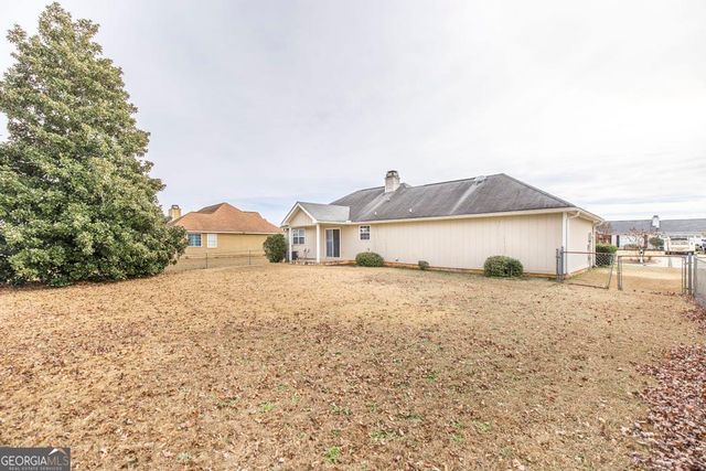 1560 Sweetwater Drive, Warner Robins, GA 31088